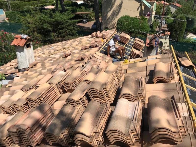 rénovation totale de la couverture par un artisan couvreur à Cagnes-sur-Mer