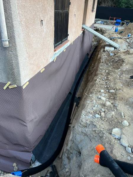 L’étanchéification d’un mur enterré, véritable barrière de l’humidité